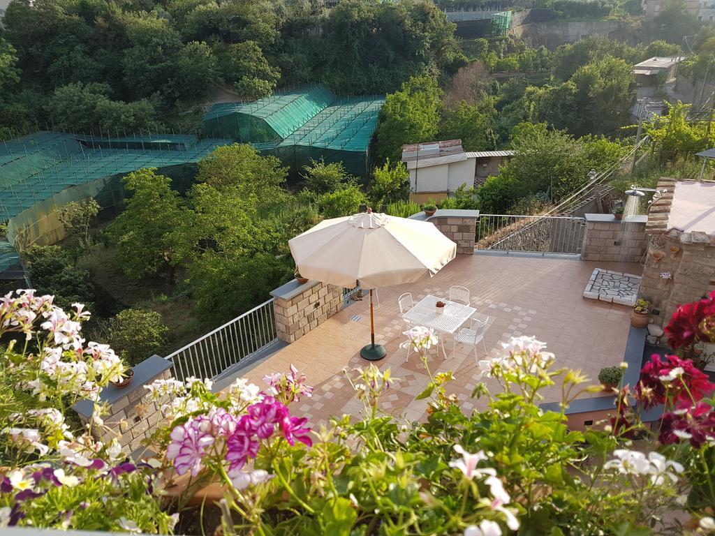 مبيت وإفطار ميتا Chez Chantal المظهر الخارجي الصورة