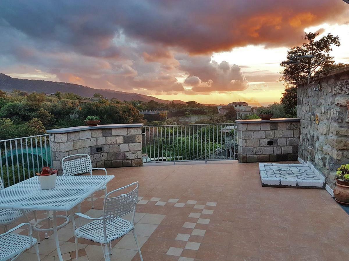 مبيت وإفطار ميتا Chez Chantal المظهر الخارجي الصورة